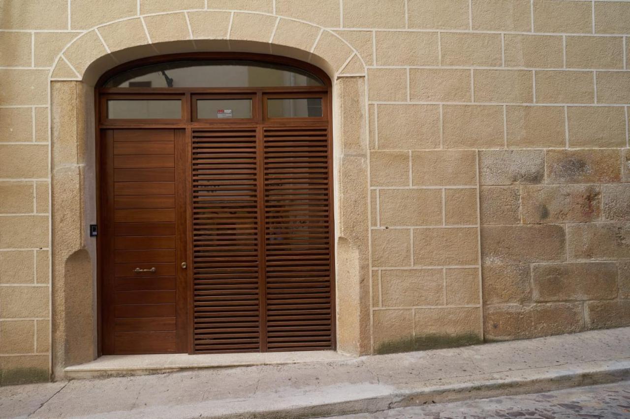 Apartamento Turistico Centro Monumental -- Caceres Ngoại thất bức ảnh